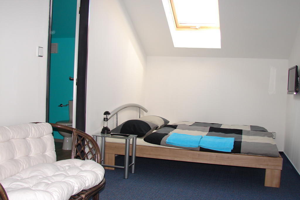 Hotel Ubytovani V Brne Brünn Zimmer foto